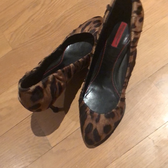 Dolce and Gabbana heels - Picture 3 of 4